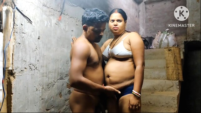 Mature Indian MILF With Big Boobs Fucked With Cum Inside In Doggystyle xxx amateur video