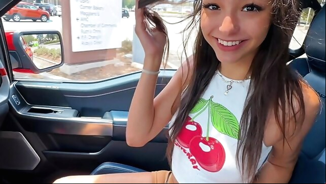 Teen Car Sex Expert Layla Jenner Puts It In Overdrive And Gets A Huge Facial xxx blowjob video